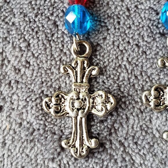 Pretty Dangle Silver Cross Pierced Earrings - Picture 2 of 3